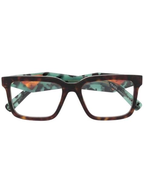 Lentes y armazones de Prada Eyewear para mujer.